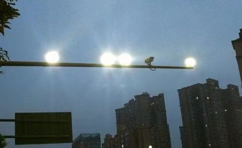 抓拍閃光燈太刺眼？豐上光電來解決！